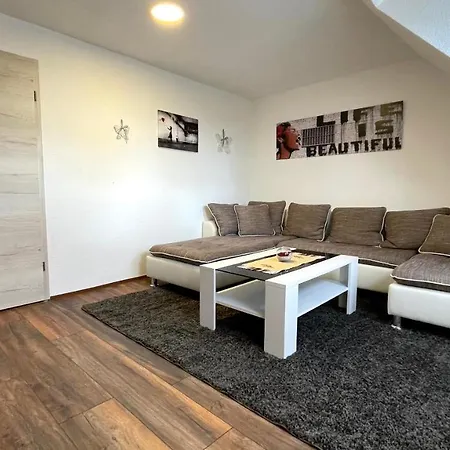 Lindeneck Superior Apartment